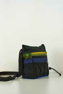 Sacoche « Abysse » Crossbody noir & bleu - Arrête  tes sacs by Mesk