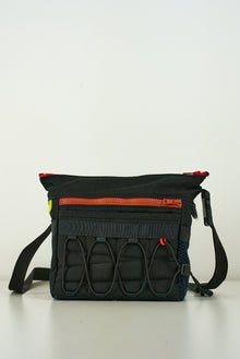 Sacoche « Braise »  Crossbody noir &amp; rouge  - Arrête  tes sacs by Mesk