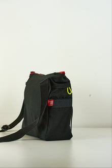Sacoche « Braise »  Crossbody noir &amp; rouge  - Arrête  tes sacs by Mesk