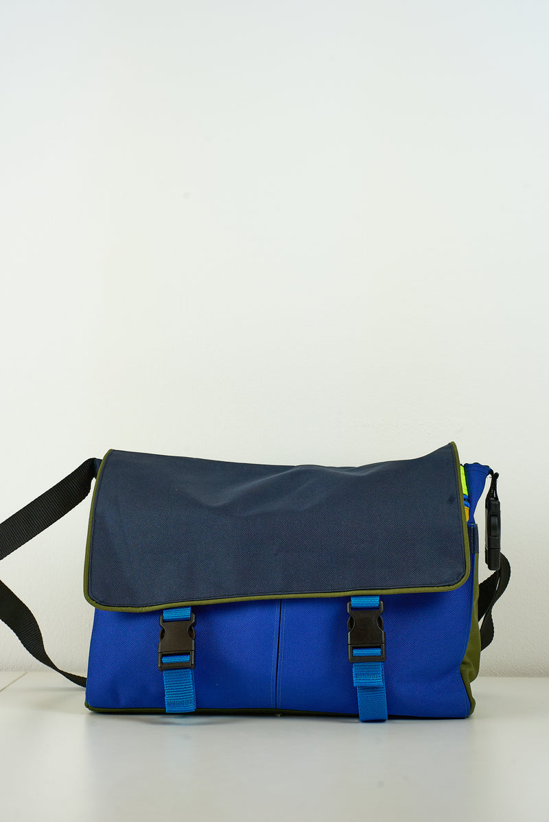 Besace « Cobalt »  Grand format bandoulière  - Arrête  tes sacs by Mesk