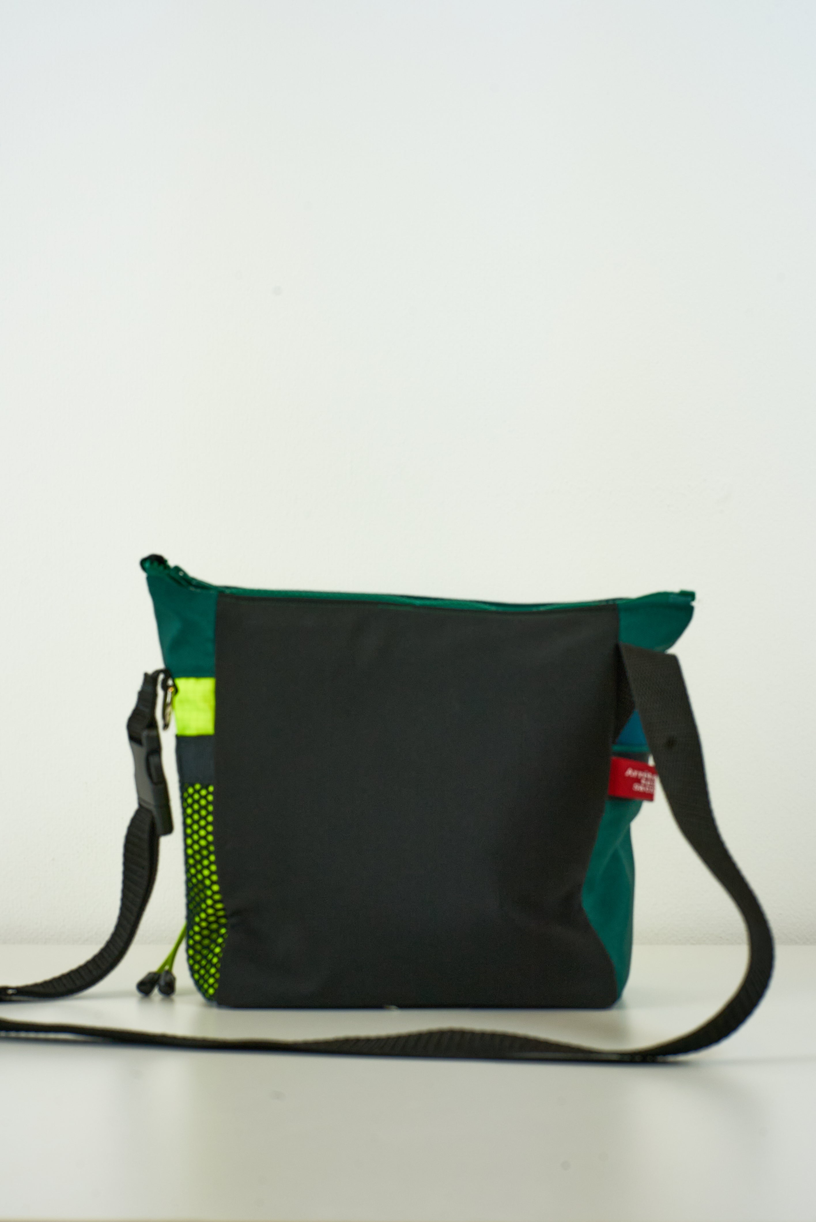 Sacoche « Chlorophylle » Crossbody vert & jaune fluo - Arrête  tes sacs by Mesk